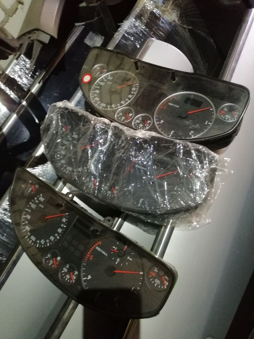Продам приборную панель на Ауди а6с5 2,5 тди в идеальном состоянии