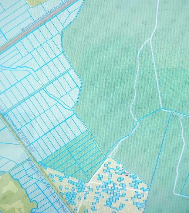 (8) Продам земельну ділянку в Пултівці 2741