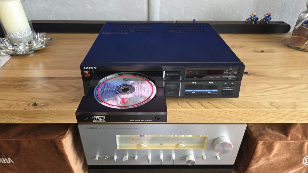Sony CDP-11S - 1984 - Vintage CD Audio Player