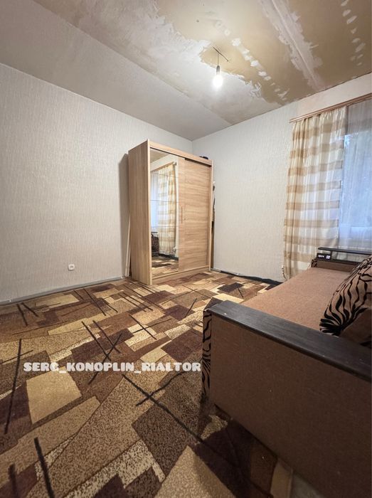 Продам просторную 2к квартиру с частичным ремонтом в таунхаусе в Центр