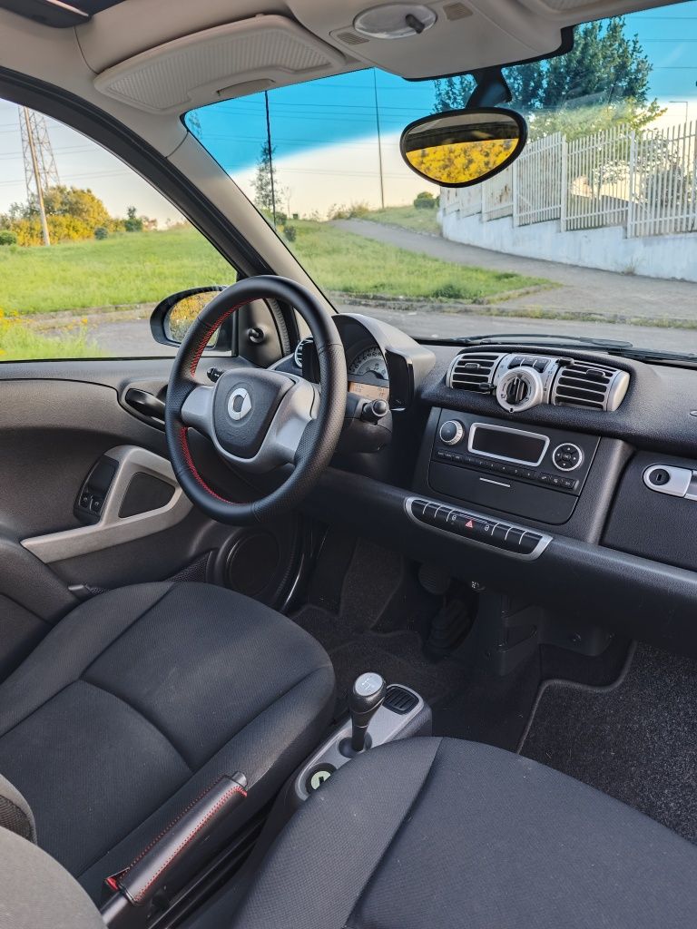 Smart Fortwo 451 CDI 2011 com Tecto Panorâmico e Embraiagem Nova