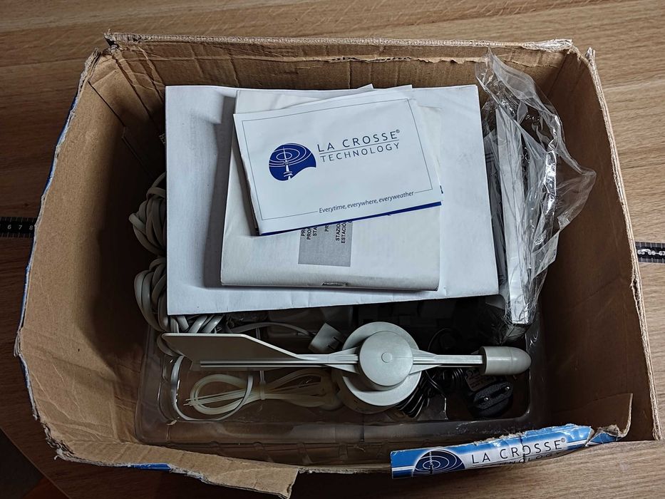 KA8 Profesjonalna stacja pogodowa La Crosse Technology WS 2355