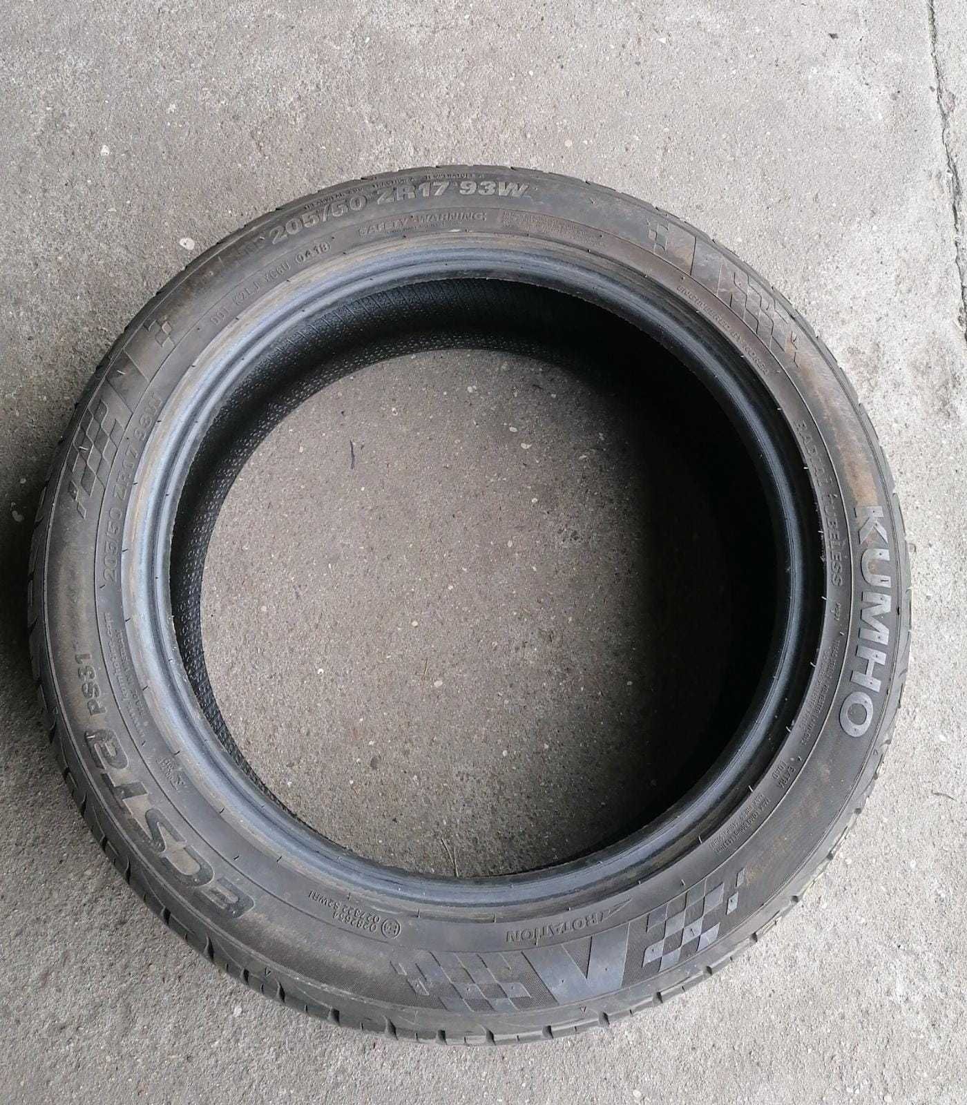 Opona 205/50/17 Kumho Ecsta PS31 93W