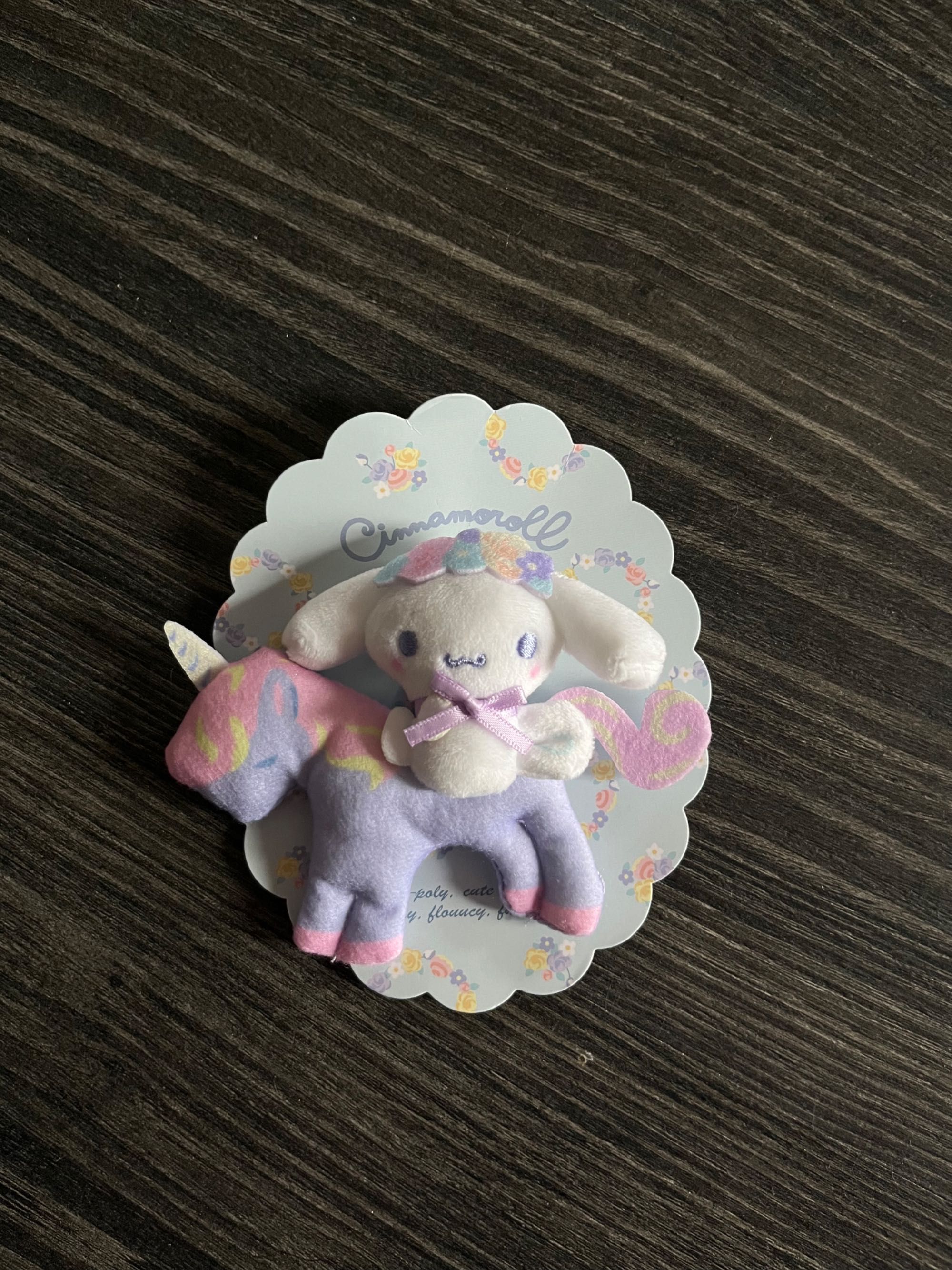 Sanrio Cinnamoroll jednorożec przypinka broszka breloczek Hello Kitty