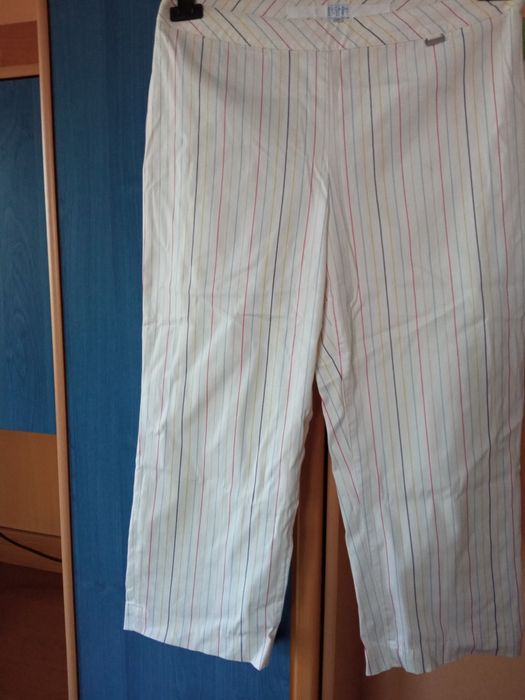 Spodnie białe w paski, rozmiar 38