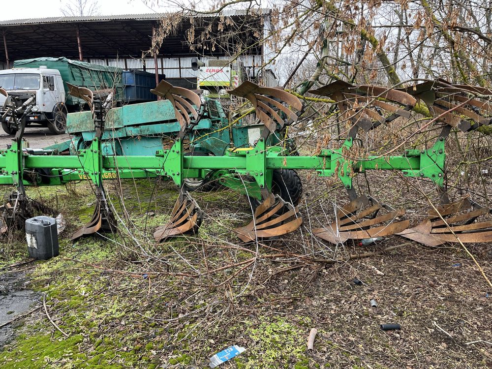 Продам плуг ПОН 5+1 Велес Агро
