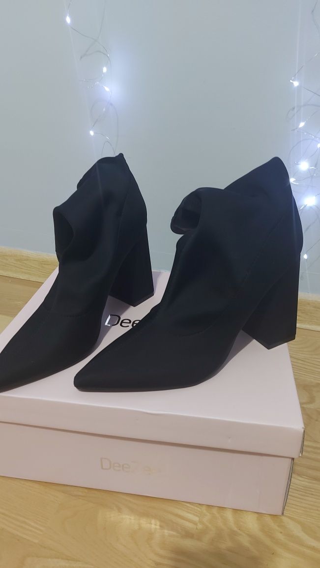 Czarne eleganckie 38 NOWE botki materiałowe na obcasie