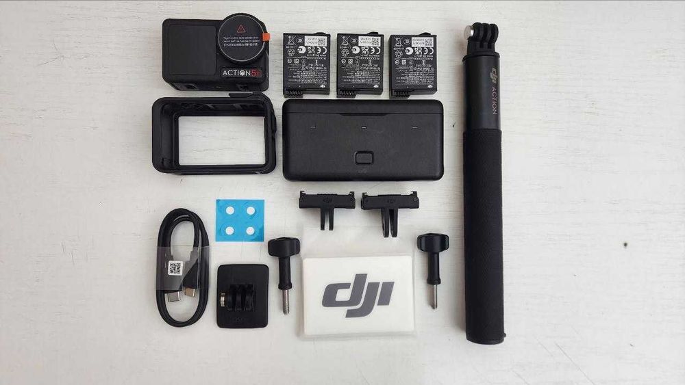 Екшн-камера Dji osmo action 5 pro adventure combo