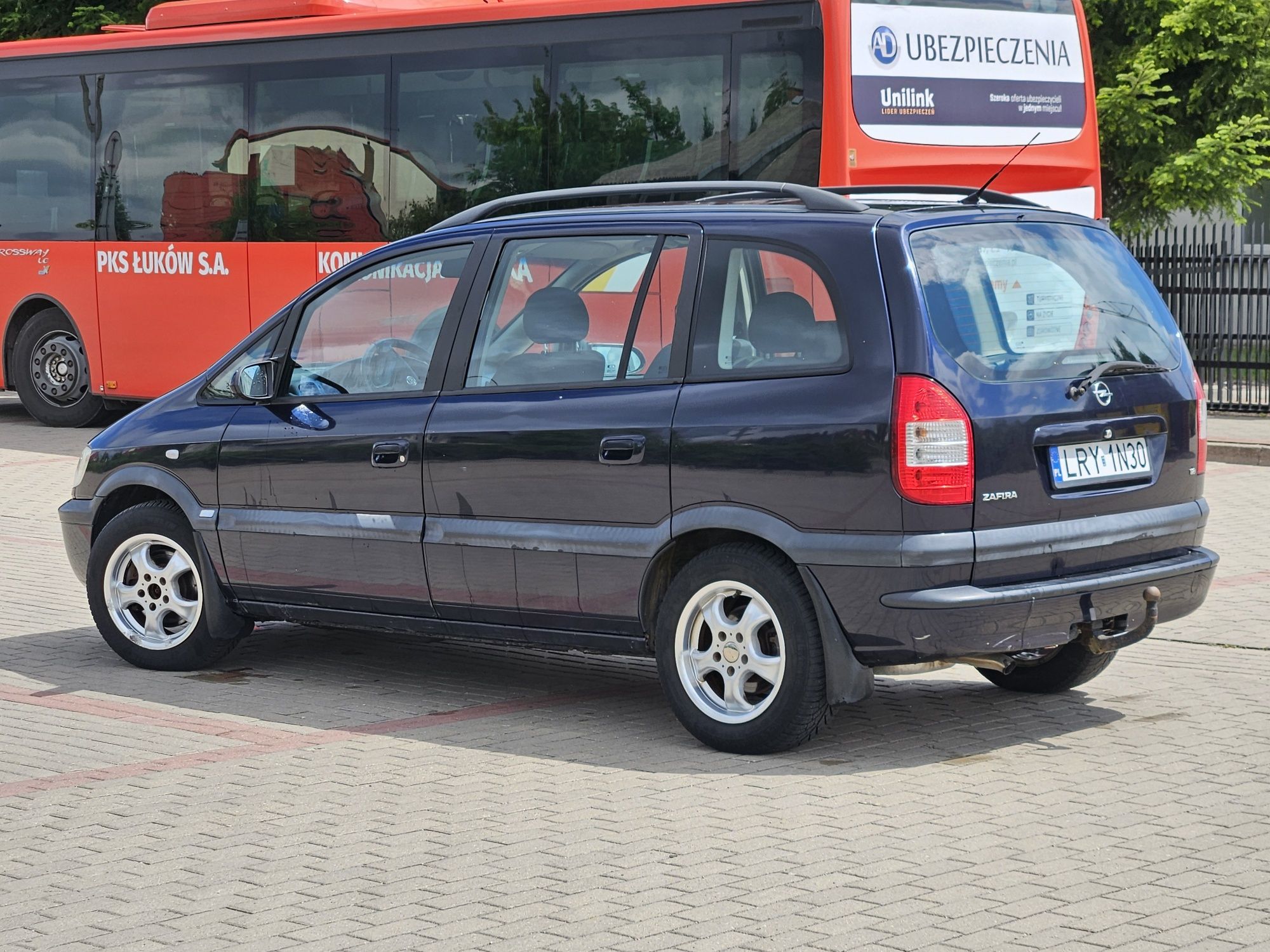 Opel Zafira rodzinny VAN