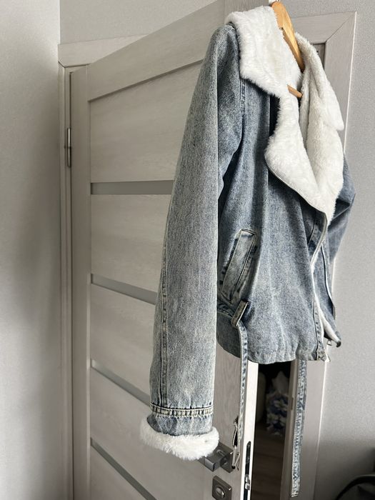 Джинсова утеплена куртка