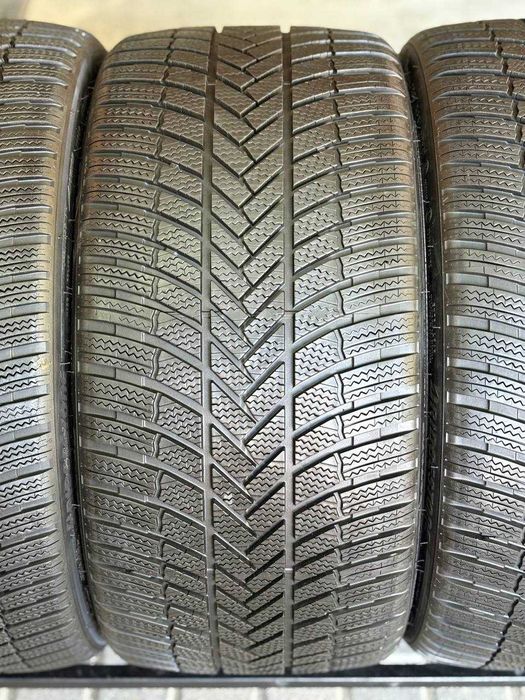 Bridgestone Blizzak LM005 245 35 20 + 275 30 20 Model 3 Highland Perf
