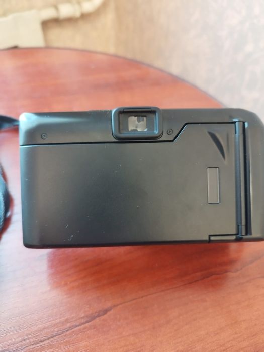 Вінтажний плівковий фотоапарат Minolta AF-Tele Super