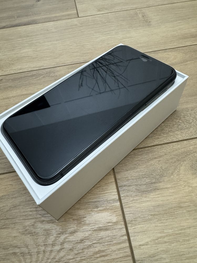 Iphone 11 czarny 71% 64GB