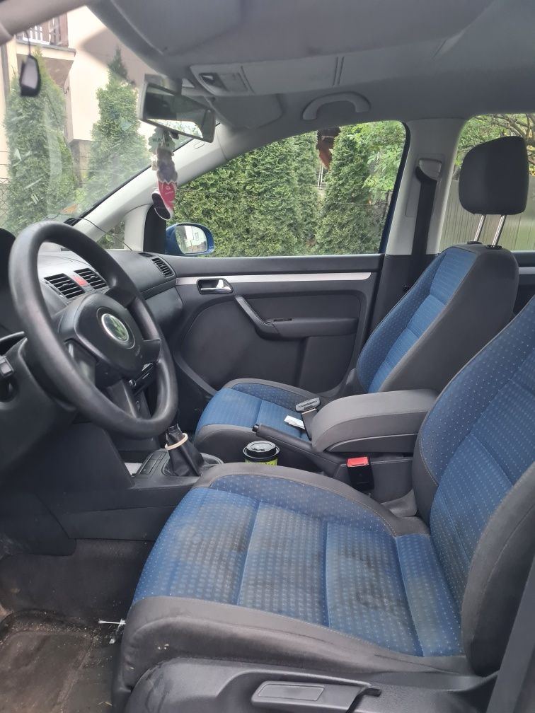 Volkswagen touran 1.9tdi Uszkodzony,Pali , jedzie