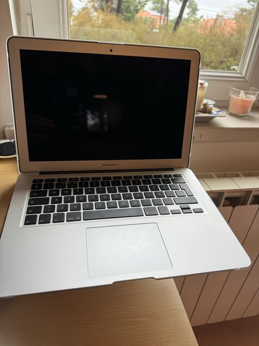 MacBook Air 13” NOVO