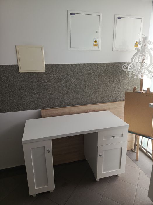 Zestaw mebli dla dziecka / meble / dziecko / młodzież / biurko / łóżko