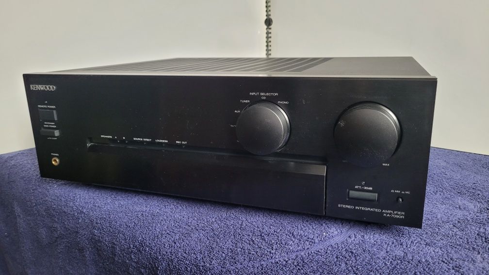 Wzmacniacz  Kenwood KA-7090r oryginalny pilot w komplecie + zmienik
