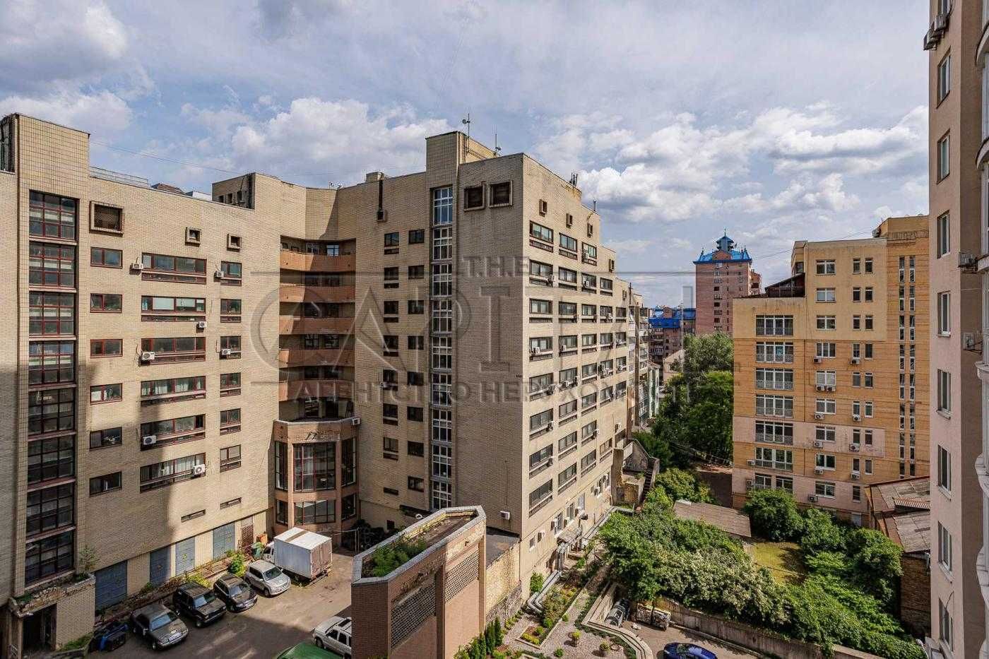 Продажа 3к/103м2/ул.Дмитриевская,82/Шевченковский р-н/Лукьяновка/Торг