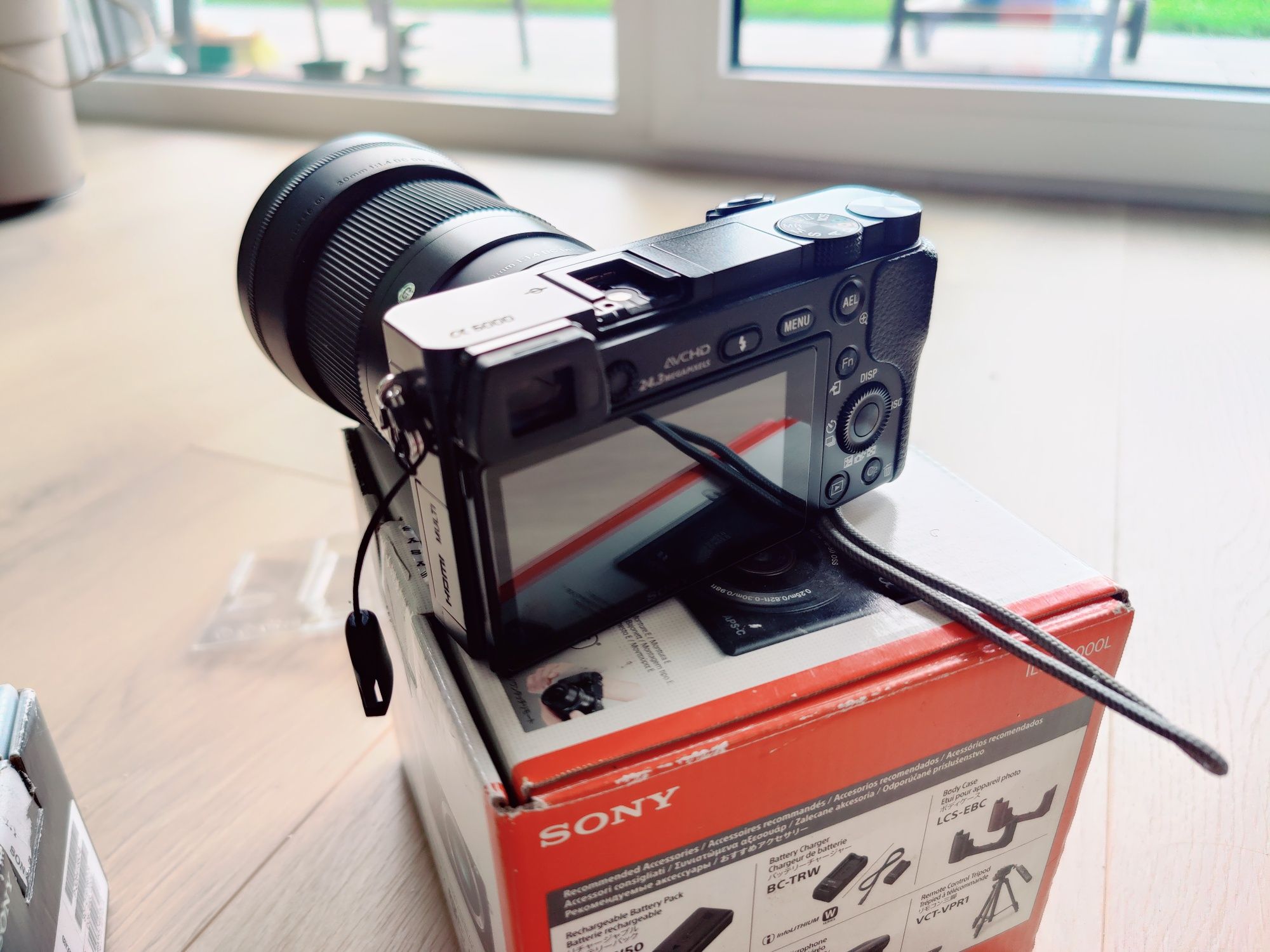 Sony a6000, Sigma 30mm 1.4, Sony 20mm 2.8