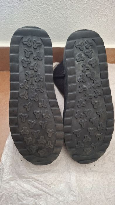 Botas pretas, N° 37  muito quentinhas