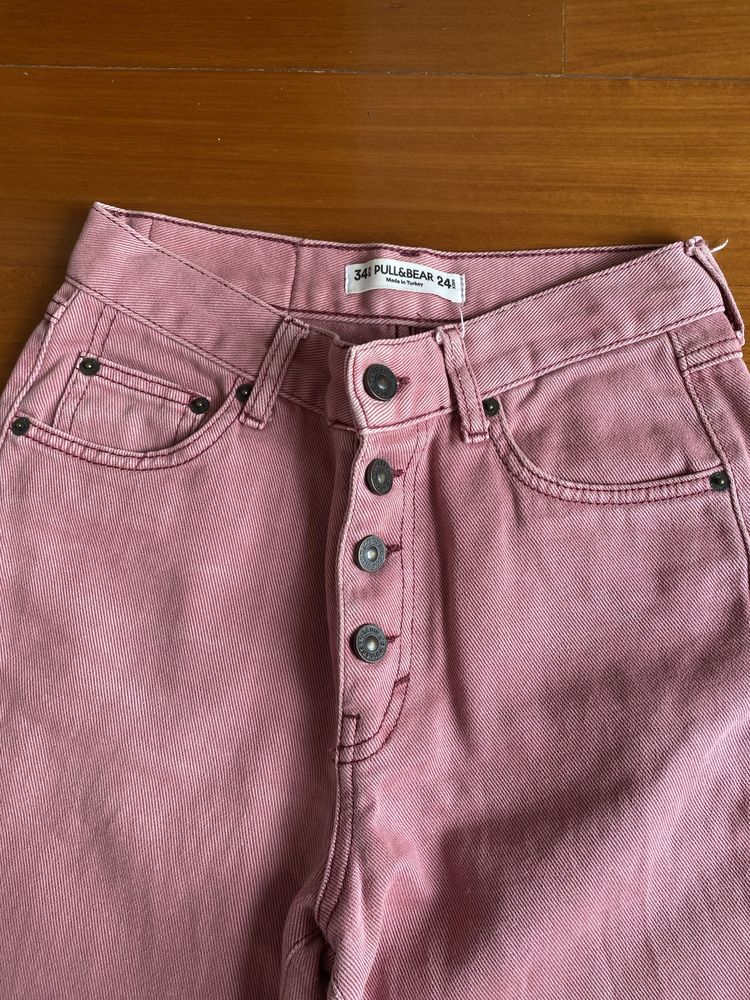 Calças mom jeans rosa pull&bear tamanho 34