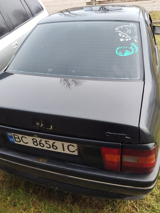Продам Opel Vectra 1993