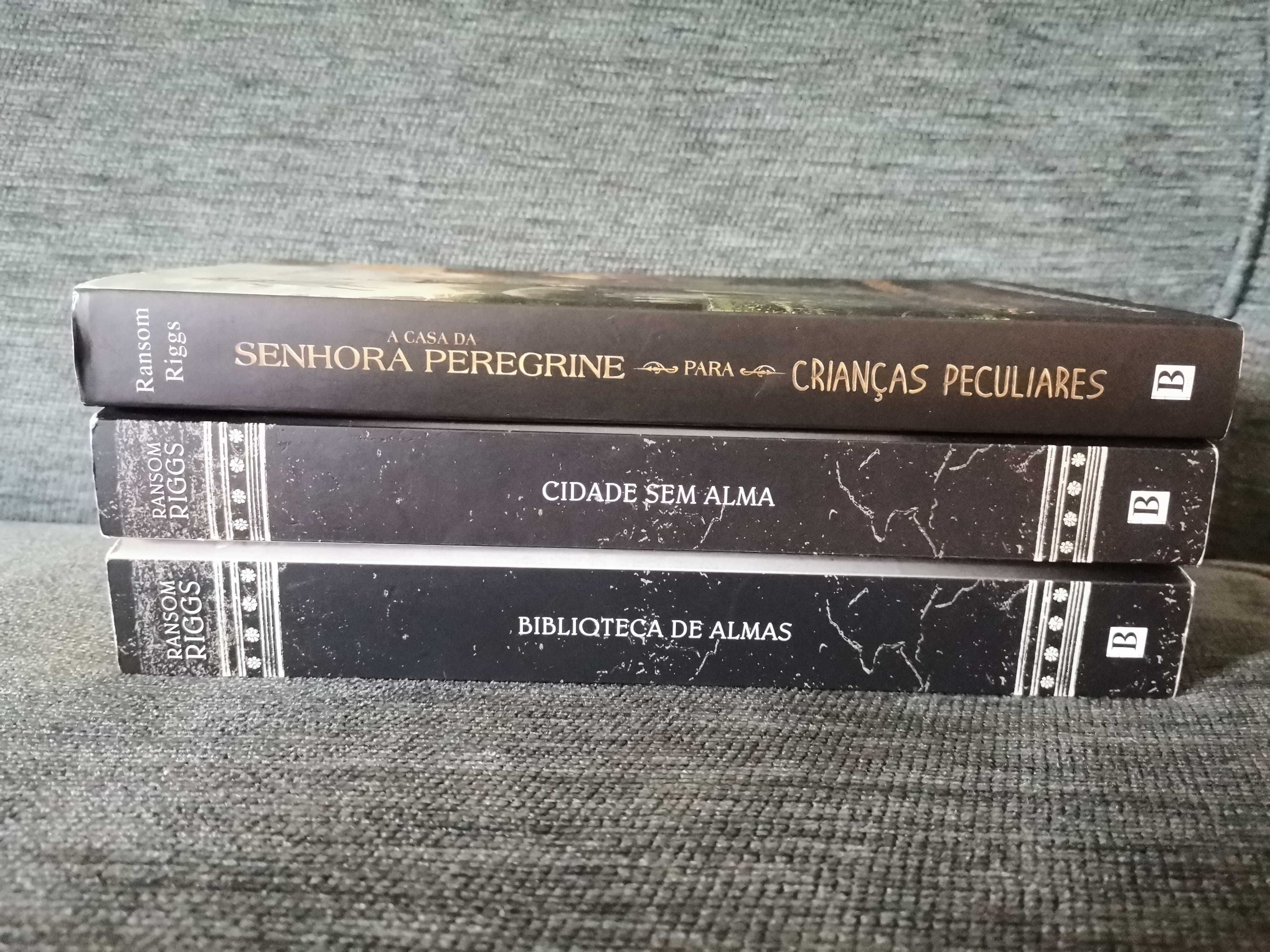 Trilogia " A casa da Senhora Pelegrine para crianças peculiares".