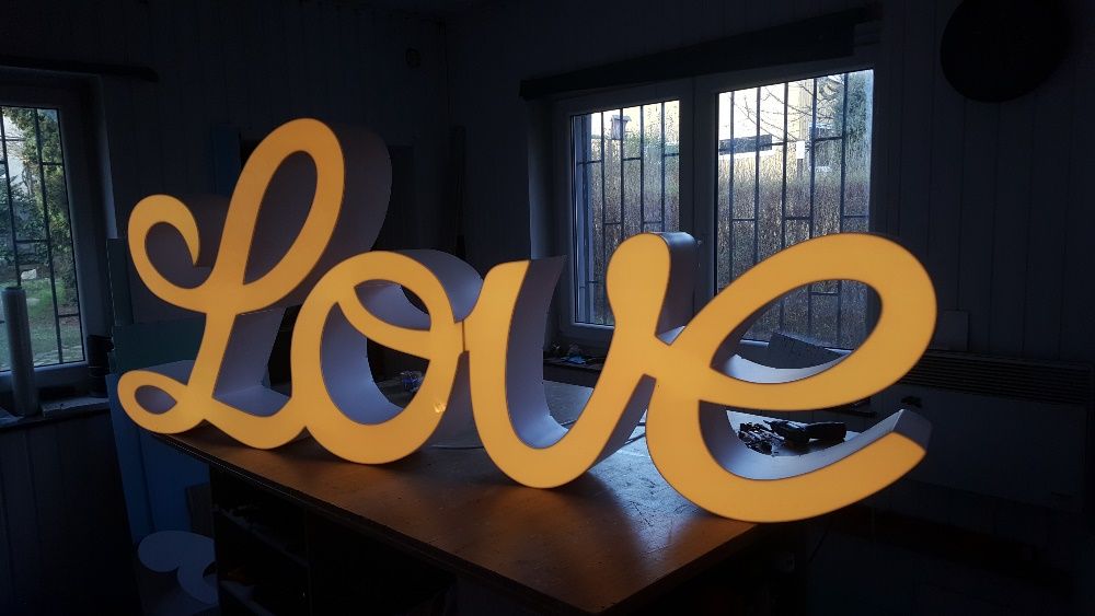 Love pisane nowość