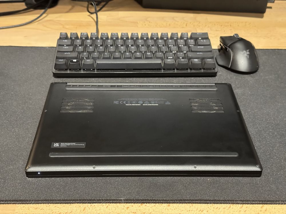 Razer Blade Stealth 13 (Late 2020) - RZ09-0327