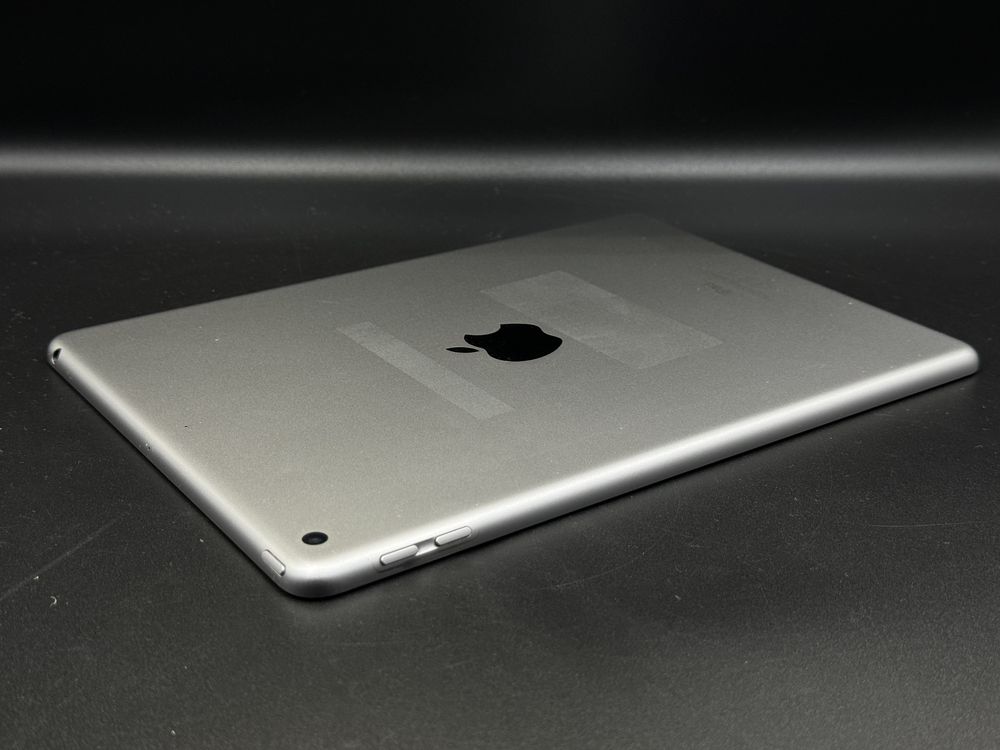 iPad 6. gen. 32GB (A1893) - WiFi - tanio - faktura VAT 23%