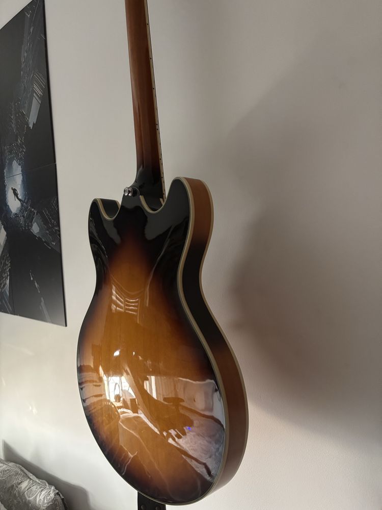 Sire Larry Carlton H7 VS + Thomann Case