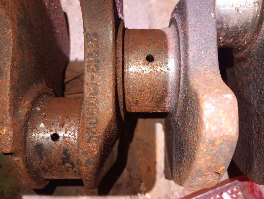 Колінвал 21213 і 2101