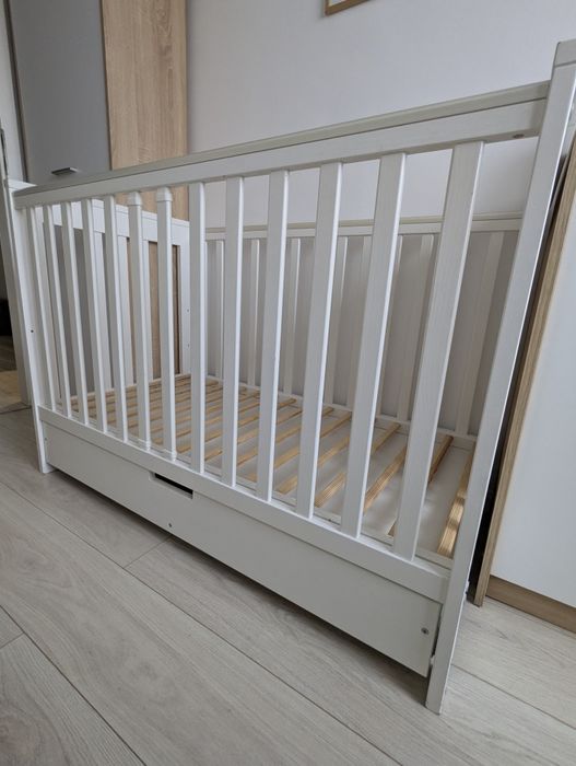 Łóżeczko drewniane dziecięce 127x67 cm