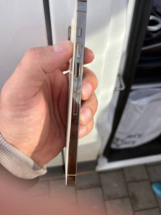 Продам свій 14 про макс. Iphone 14 pro max