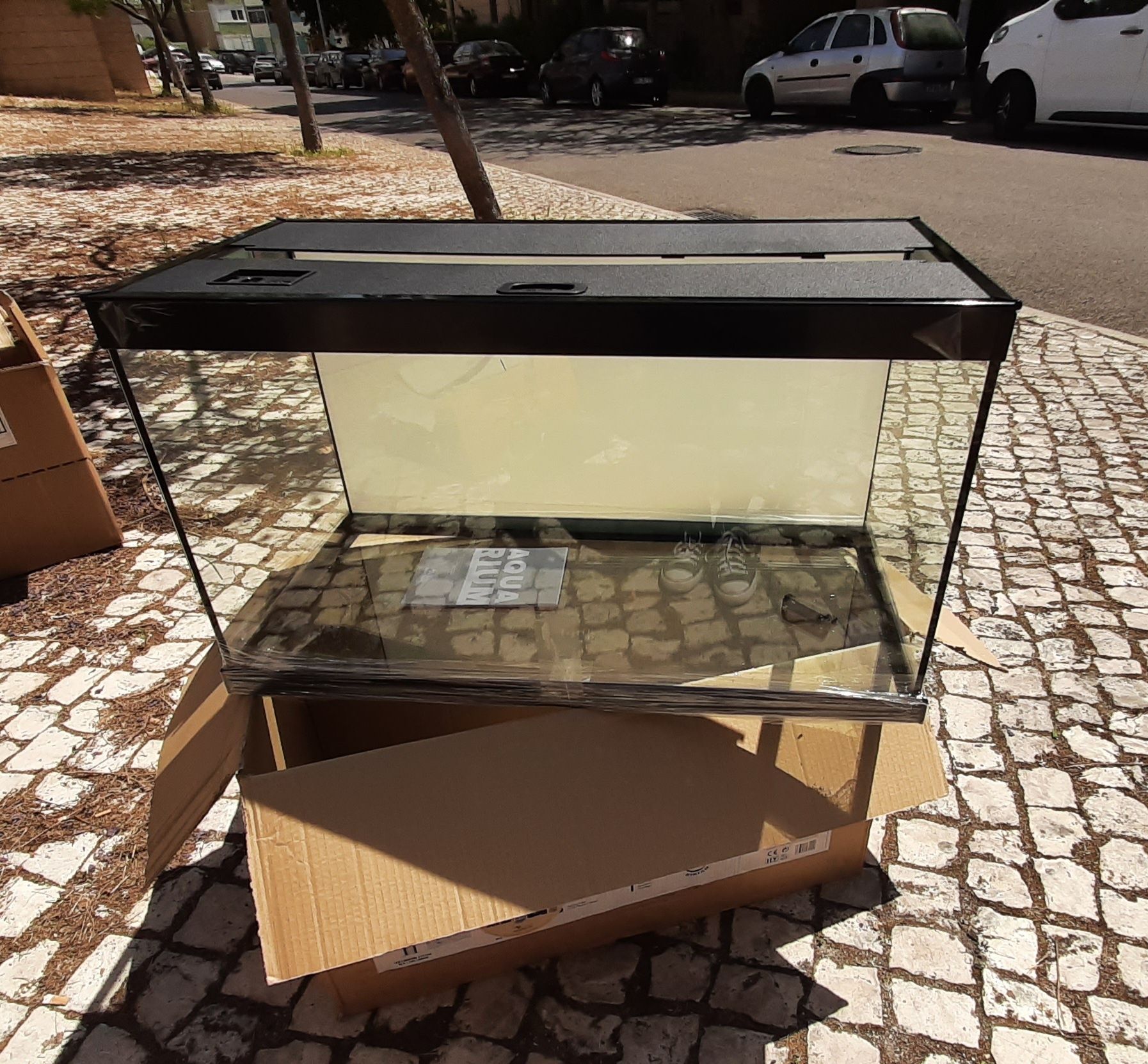 Aquario novo 80x40x45 114L com tampas