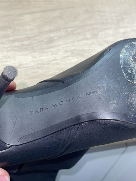 Сапожки zara 40 розмір