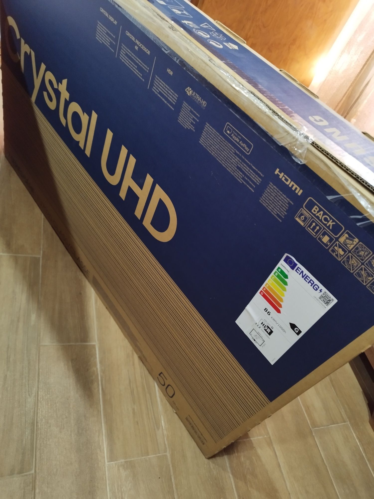 Tv samsung 4k cristal samsung 50 pulgadas 125cm pouco uzada deixou de