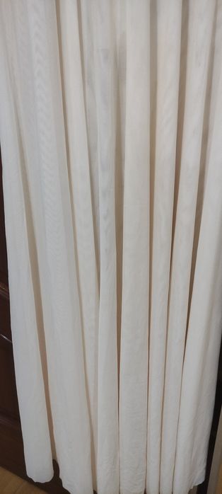 Vestido longo Julie com decote profundo , marca Sunfere