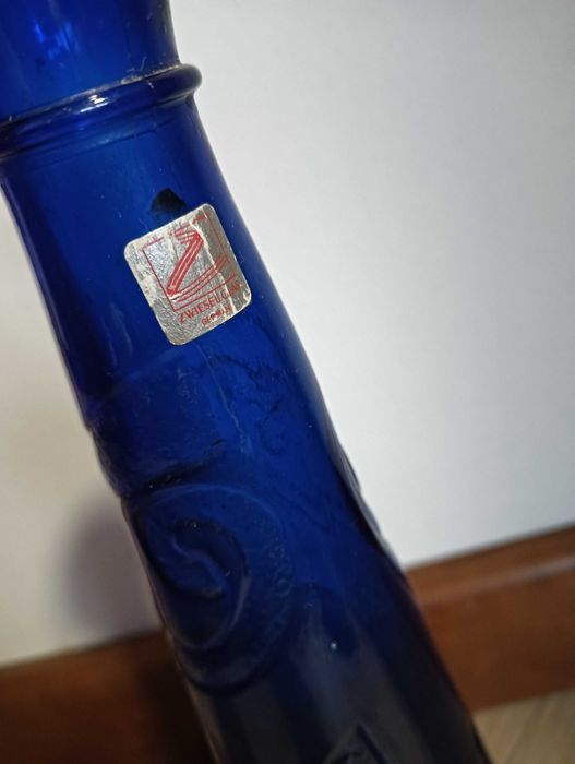 Szklana butelka wazon granatowy