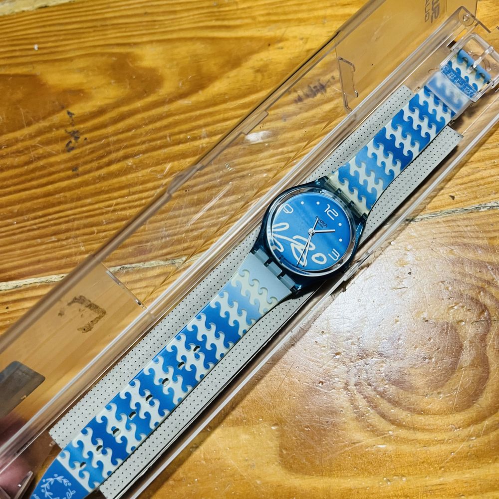 Relógio Swatch Enydros GN206, Novo, Nunca Usado