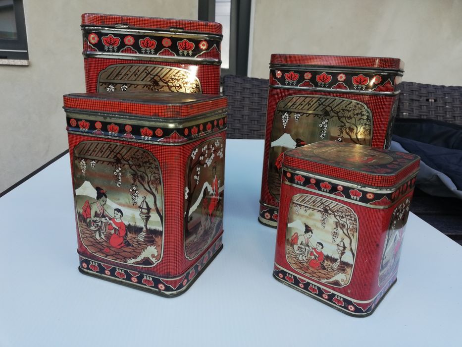 Caixas de chá de latao
