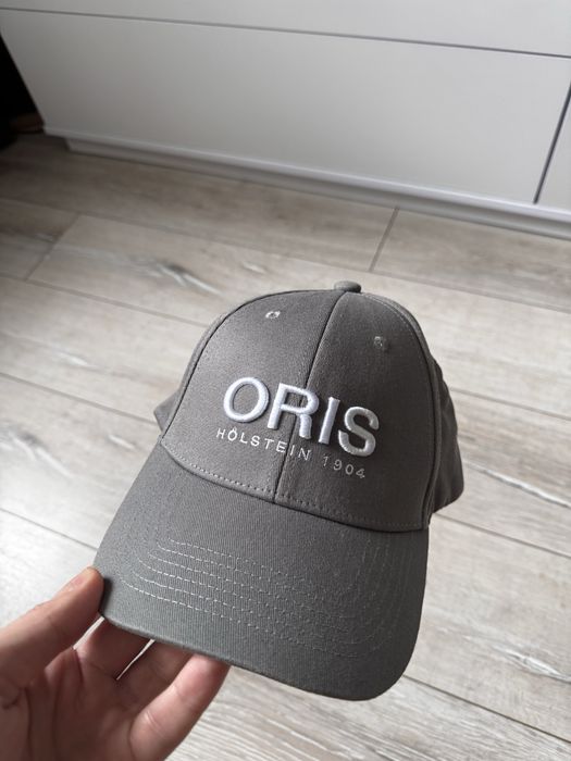 Кепка Oris нова