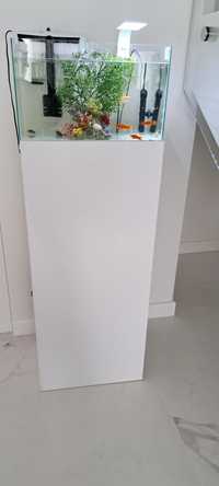 Gotowy model szafka biala połysk plus szklo akwarium. Gotowe akwarium