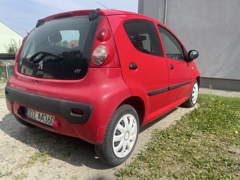 Peugeot 107  1.0 benzyna