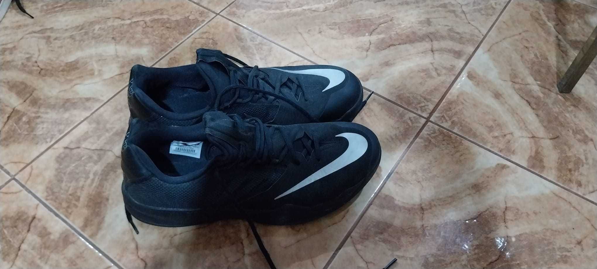 Sapatilhas Nike Zoom para basket