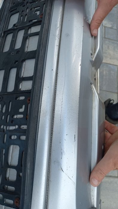 VW bora zderzak przód przedni srebrny la7w