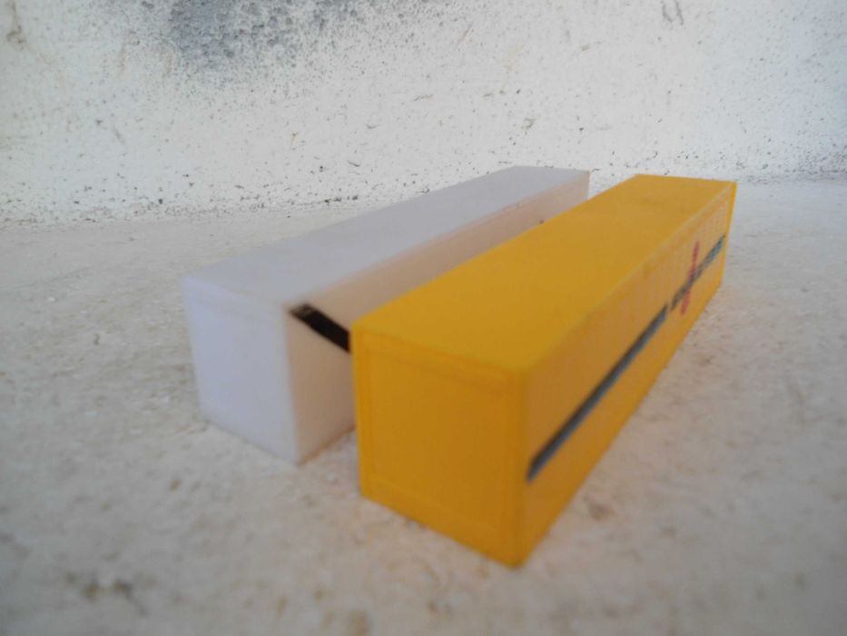 1:87 Lote de 2 contentores para pista comboio