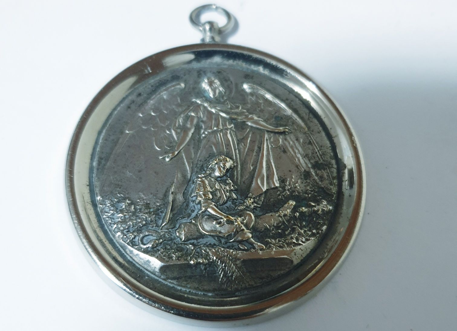 Vintage pendente de Anjo da Guarda grande em metal com placa em prata