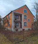 Продам приватний будинок з додатковими спорудами