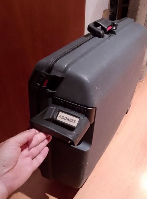 Mala viagem geande marca Samsonite ( rígida)